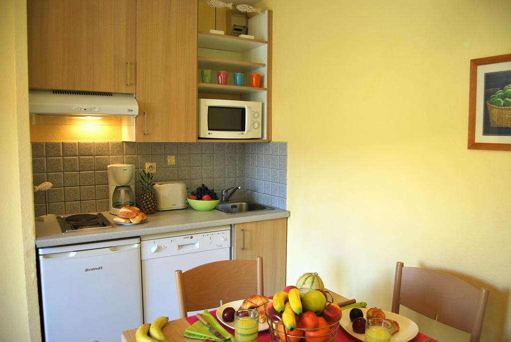 Lagrange Grand Bleu Vacances - Residence Le Village Des Aloes セルベーレ 部屋 写真