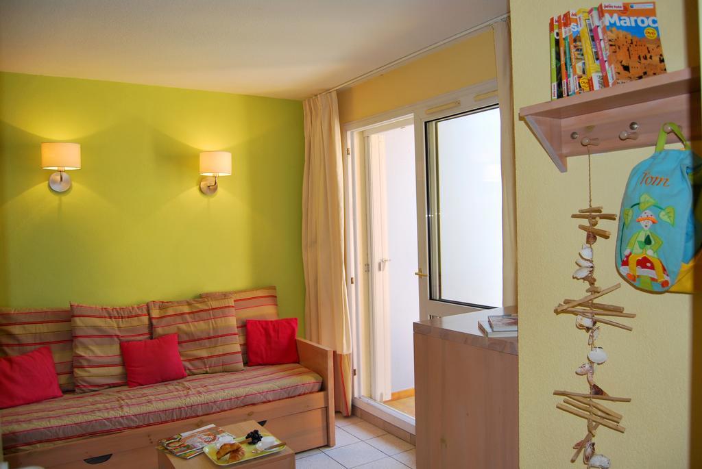 Lagrange Grand Bleu Vacances - Residence Le Village Des Aloes セルベーレ 部屋 写真