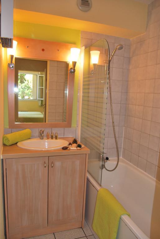 Lagrange Grand Bleu Vacances - Residence Le Village Des Aloes セルベーレ 部屋 写真