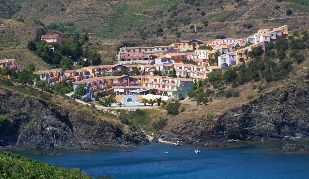 Lagrange Grand Bleu Vacances - Residence Le Village Des Aloes セルベーレ エクステリア 写真